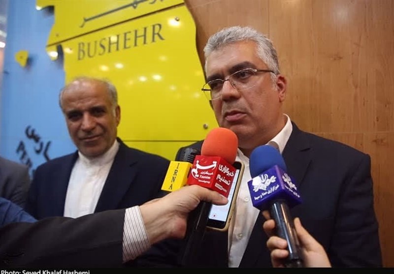  دهنوی: واردات آیفون در اولویت پایین قرار دارد 